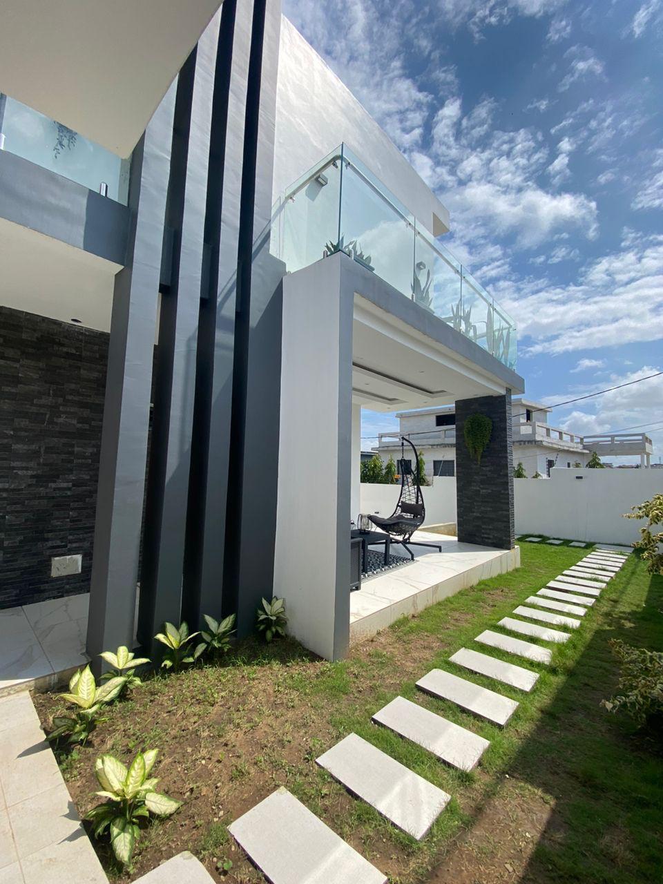 Villa luxueuse et glamour à Angré